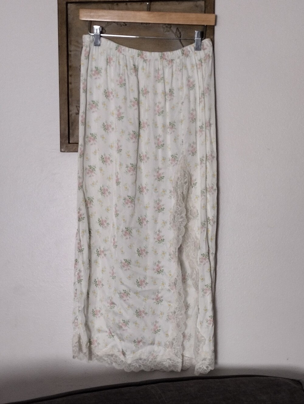 Aerie Satin Floral Lace-Trim Maxi Skirt in White - Picture 6 of 9